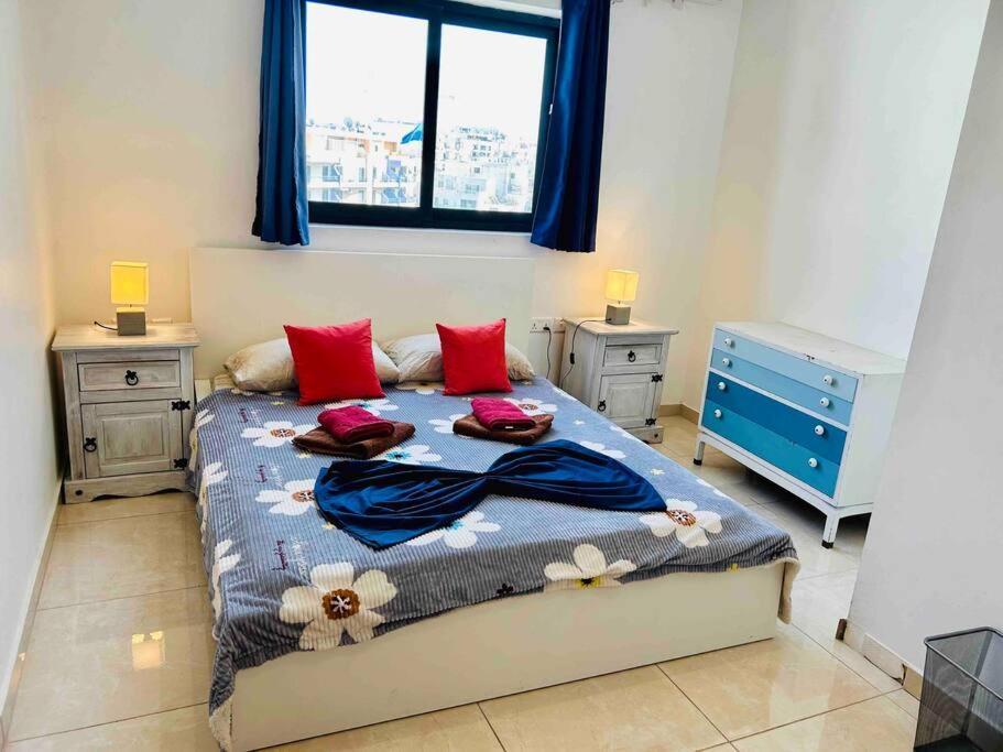 Duplex Whiskey Home 200M Away From The Sea And The Square St. Paul's Bay Ngoại thất bức ảnh
